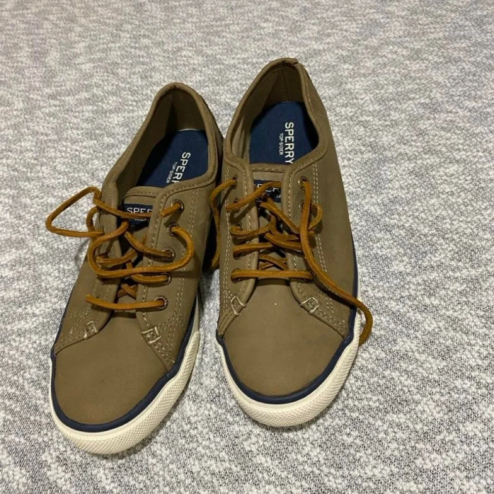 Sperry top sider green/ brown sneakers upper leather women 6.5 M.